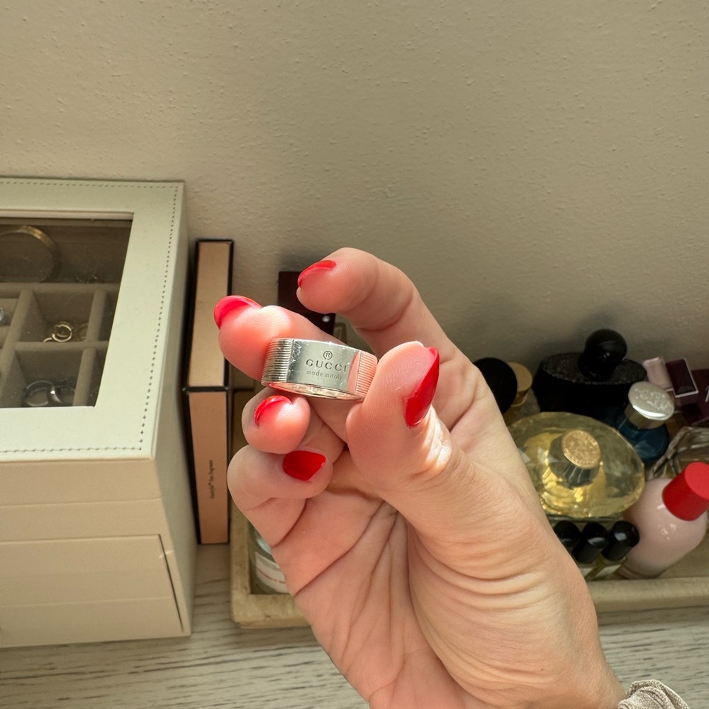 Gucci ring